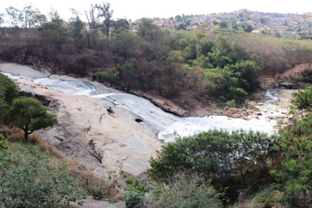 Cachoeira do Ribeirão Arrudas.