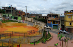 Detalhe da Praça Santa Cruz, localizada na vila Pedreira Prado Lopes.