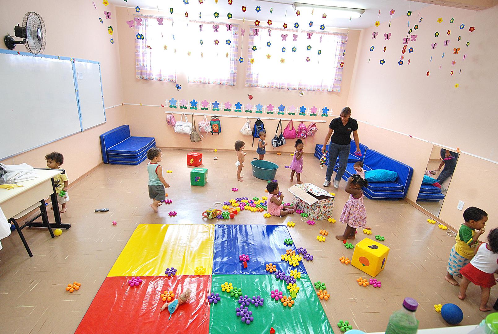 Escolas ganham mais psicólogos e assistentes sociais