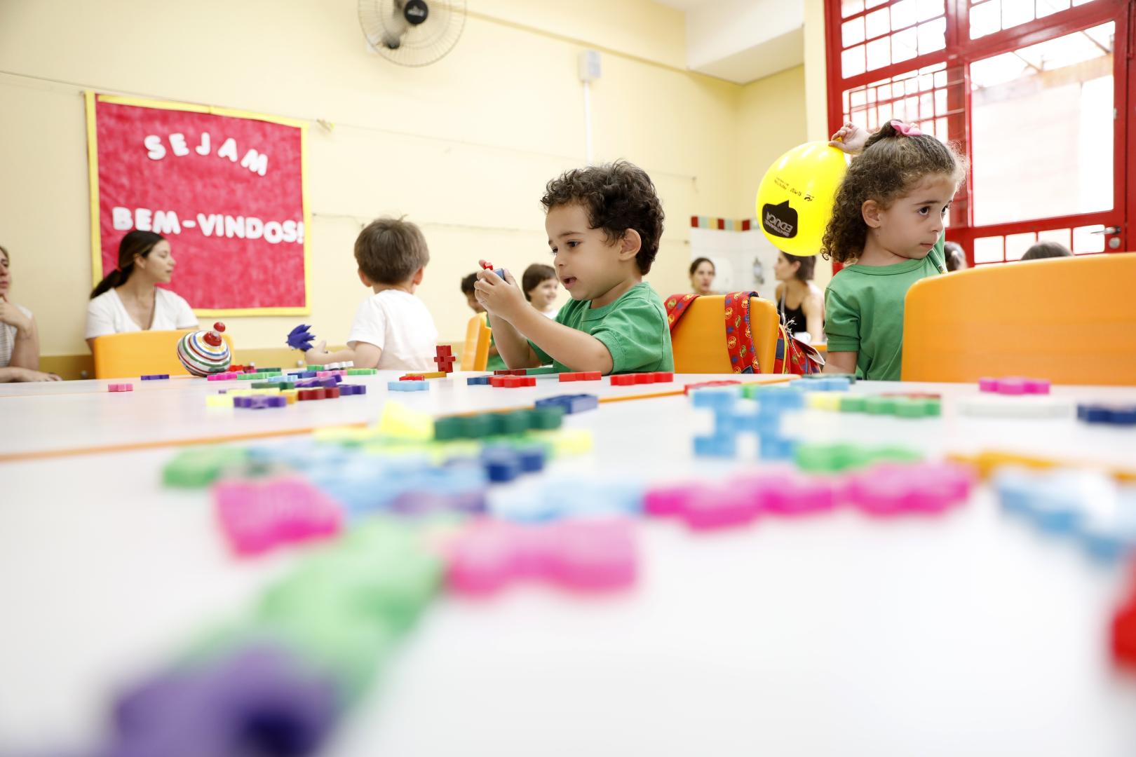 Escolas ganham mais psicólogos e assistentes sociais
