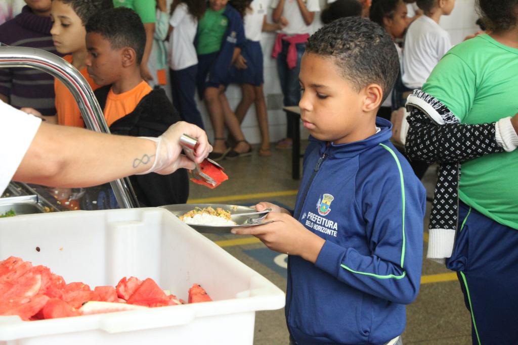 Órgão da prefeitura de São Paulo quer garantir direito à alimentação  adequada - Centro de Referências em Educação Integral