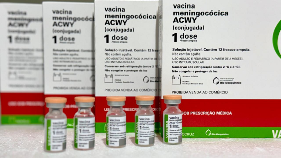 Prefeitura de BH amplia vacinação contra a meningite e imuniza pessoas com até 19 anos Prefeitura de BH amplia vacinação contra a meningite e imuniza pessoas com até 19 anos