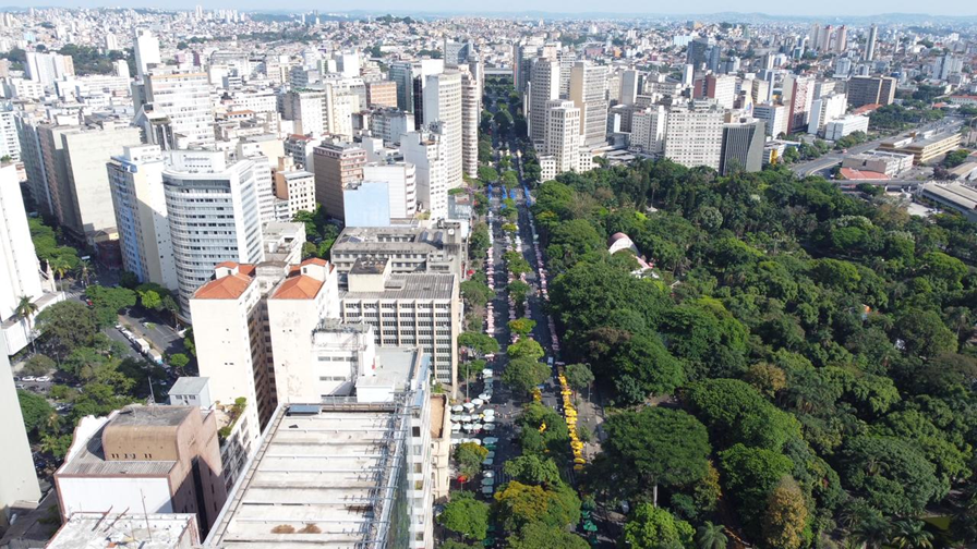 Feira da Afonso Pena terá horário especial de funcionamento no domingo de Carnaval (15)