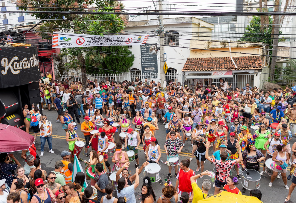 Pesquisa analisa os hábitos dos foliões que irão participar do Carnaval de 2026