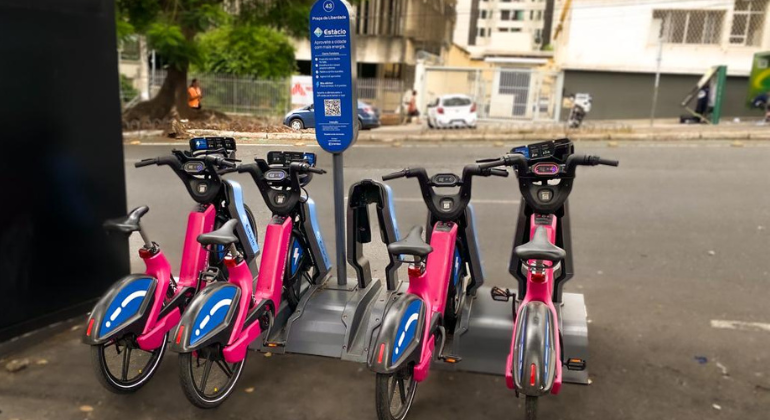 Como chegar até Faculdade de Direito da UFMG em Belo Horizonte de Ônibus ou  Metrô?