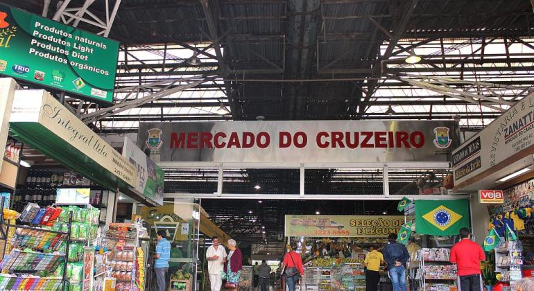 Concessão do Mercado Distrital do Cruzeiro e Feira do Bairro São Paulo avança Concessão do Mercado Distrital do Cruzeiro e Feira do Bairro São Paulo avança