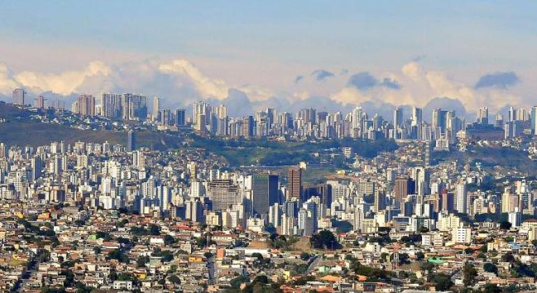 Belo Horizonte vê população cair, enquanto Grande BH ganha mais moradores -  Gerais - Estado de Minas