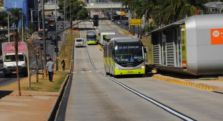 Balanço da PBH mostra aumento das fiscalizações e melhoria no transporte público Balanço da PBH mostra aumento das fiscalizações e melhoria no transporte público
