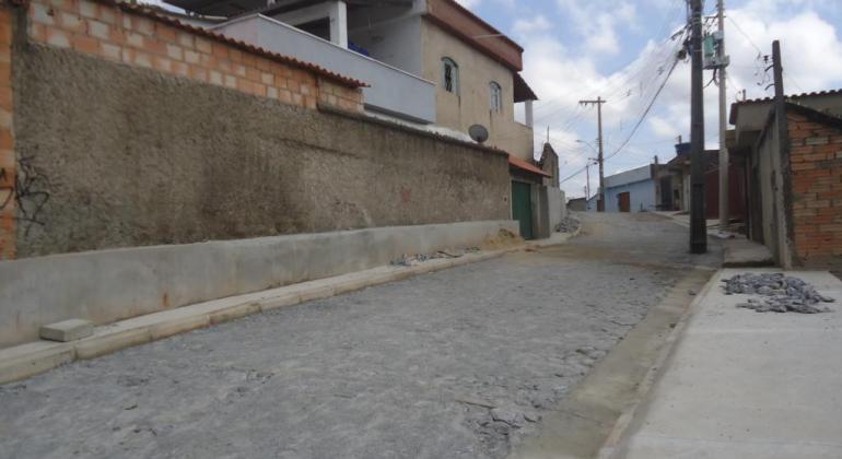  Prefeitura de BH conclui urbanização de rua no Bairro Jardim Vitória