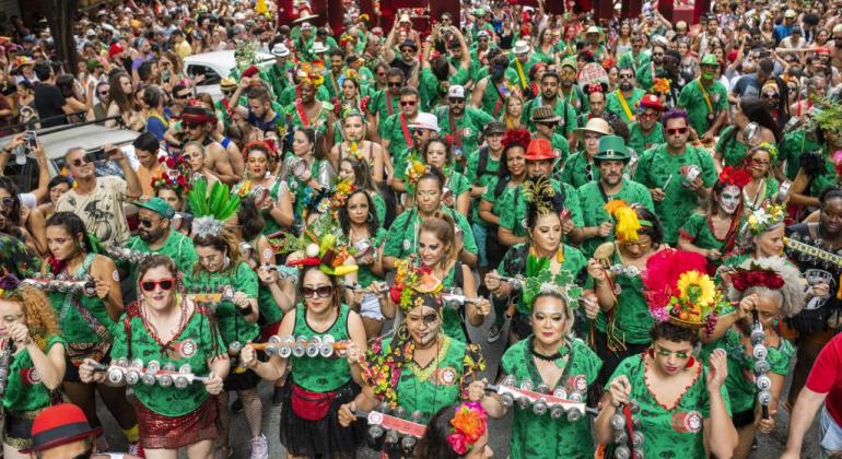 Ambulantes do Carnaval de BH 2023 podem retirar credencial a partir do dia 1º