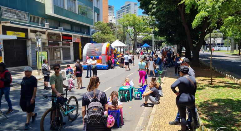 Doação de brinquedos é destaque do A Rua é Nossa deste domingo (12) Doação de brinquedos é destaque do A Rua é Nossa deste domingo (12)