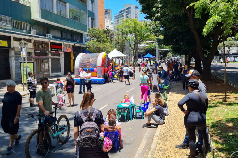 Jazz, gastronomia, esporte e lazer neste domingo na "Rua é Nossa". Jazz, gastronomia, esporte e lazer neste domingo na "Rua é Nossa".
