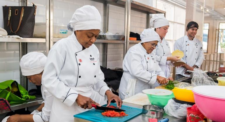 Belotur realiza curso de boas práticas com alunos do Concurso Prato Junino