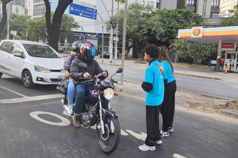 Belo Horizonte regulamenta transporte de passageiros por motocicleta via aplicativo