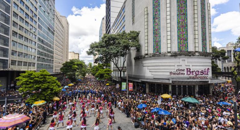 PBH lança edital de patrocínio para o Carnaval de 2024 e 2025 PBH lança edital de patrocínio para o Carnaval de 2024 e 2025