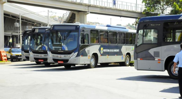 Empresas de ônibus descumprem lei e recebem repasse menor da PBH