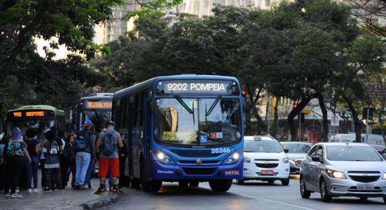 Pontos de ônibus da Área Central terão linhas reorganizadas nesta quinta (21)