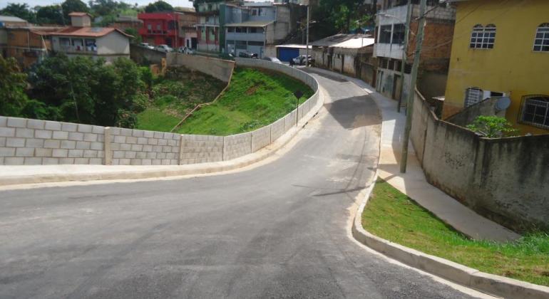 Prefeitura conclui urbanização da rua José de Almeida Neves na região norte