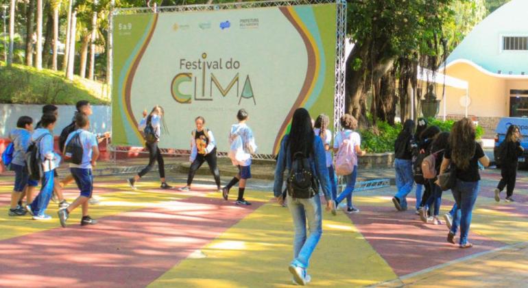 No sábado (8), além das sessões de cinema do Festival Natureba, a Virada Climática chega com oficinas, apresentações artísticas e debates,