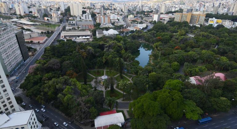 Termina vigência do decreto de calamidade pública em Belo Horizonte Parque Municipal Américo Renné Giannetti