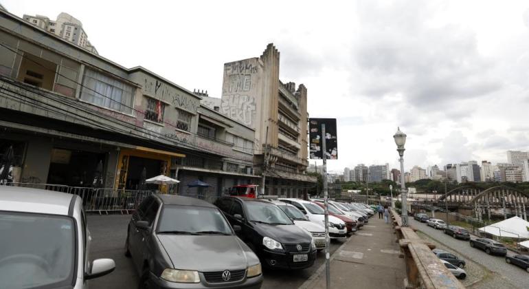 Rua Sapucaí será fechada para o trânsito aos domingos Rua Sapucaí será fechada para o trânsito aos domingos