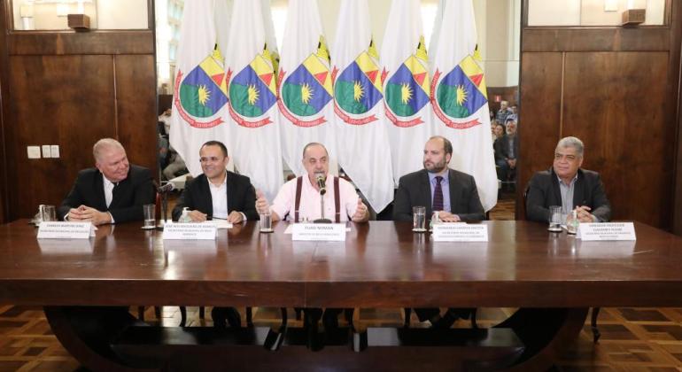 Fuad Noman empossa novos secretários na Prefeitura de Belo Horizonte Fuad Noman empossa novos secretários na Prefeitura de Belo Horizonte