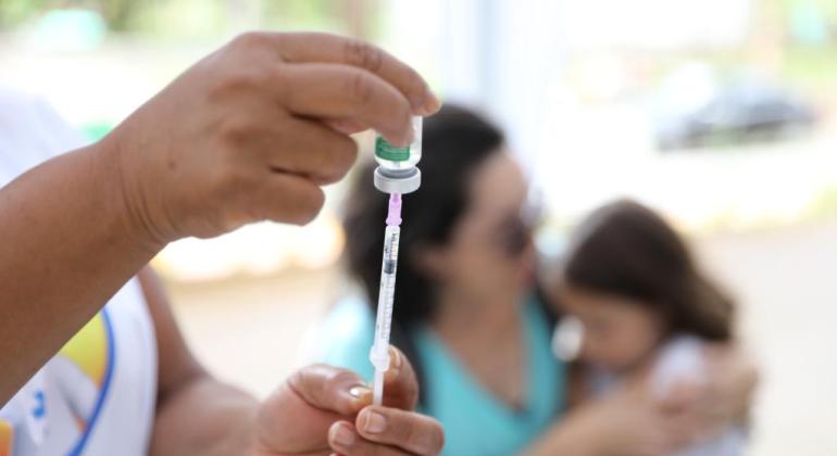 Dia D de vacinação contra a gripe em Belo Horizonte será neste sábado (13)