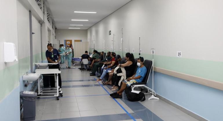 Unidades atenderam mais de 1.160 pessoas com sintomas de dengue no fim de semana