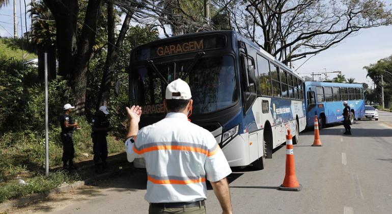 Tolerância Zero: Prefeitura de BH já fiscalizou portas de 15 garagens de ônibus
