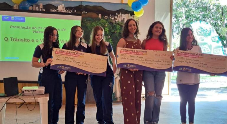 PBH premia vencedores da 7ª edição do Concurso “O Trânsito e o Valor da Vida" PBH premia vencedores da 7ª edição do Concurso “O Trânsito e o Valor da Vida"