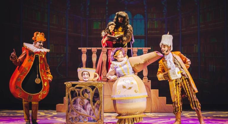 Teatro Marília recebe espetáculo infantil “A Bela e a Fera” Teatro Marília recebe espetáculo infantil “A Bela e a Fera”