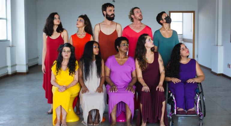 Espaço Cênico Yoshifumi Yagi/Teatro Raul Belém Machado recebe Festival Acessa BH Artistas sentados e de pé