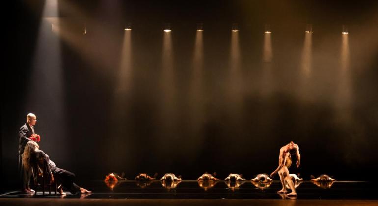 Teatro Marília recebe espetáculo de dança contemporânea que valoriza o idoso Espetáculo de dança “Rastros”