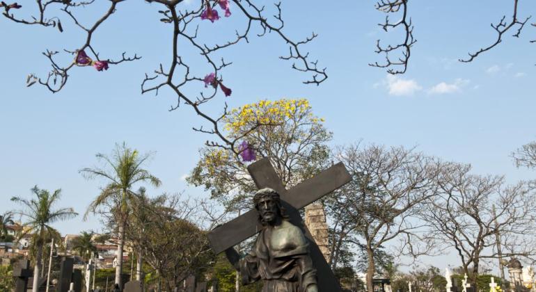 Operação especial é preparada nos cemitérios municipais para o Dia de Finados Cemitério