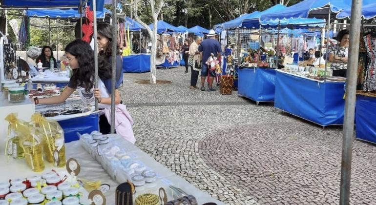 Feira da Economia Solidária terá ponto fixo no Centro a partir de março Feira da Economia Solidária