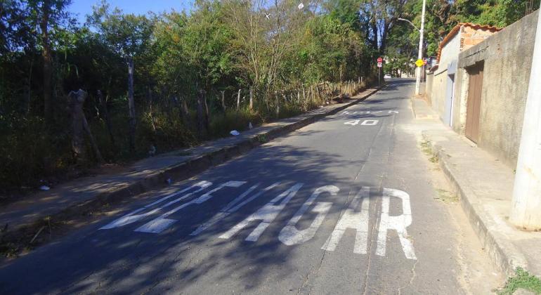 Prefeitura abre licitação de obra para alargamento de rua no Bairro Jaqueline