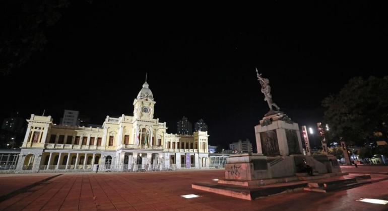 Prefeitura abre licitação para obras de reforma da Praça da Estação 