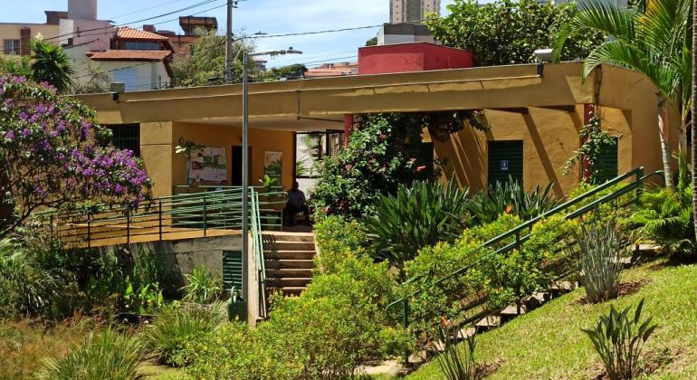 Parque Ecológico do bairro Caiçara recebe pintura nova