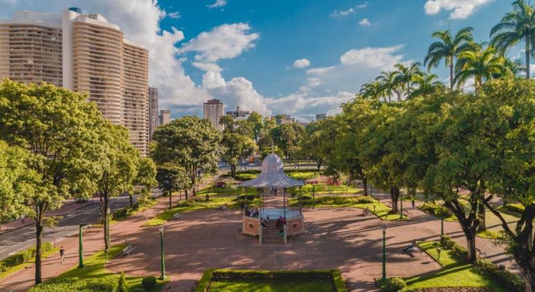 Belo Horizonte recebe o 5° Seminário Cidades e Destinos Turísticos Inteligentes Praça da liberdade