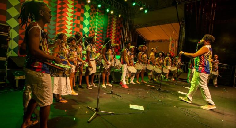 Kandandu abre oficialmente a folia no feriado de carnaval em BH