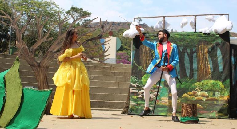 Espetáculo infantil no Teatro Marília resgata os contos de fada