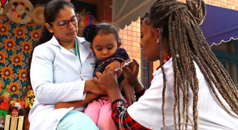  Prefeitura amplia vacinação para escolas municipais de ensino fundamental