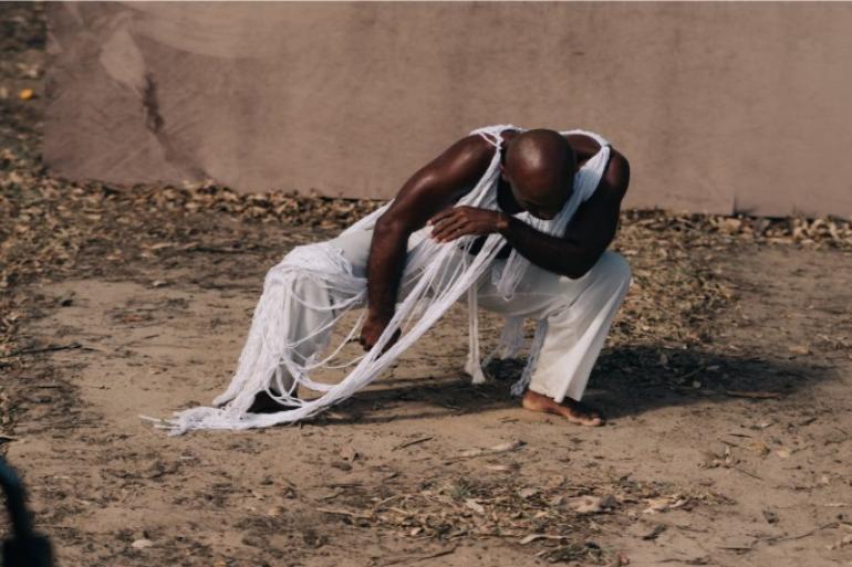 Terça da Dança apresenta espetáculo sobre memória, corpo e ancestralidade negra