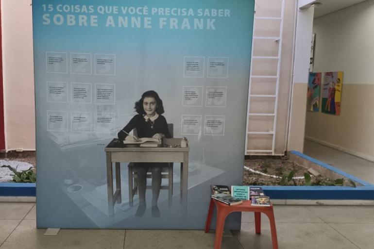 Cras Confisco recebe 500ª edição da Exposição Anne Frank no Brasil Cras Confisco recebe 500ª edição da Exposição Anne Frank no Brasil