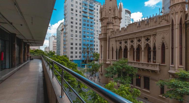 Passeio turístico gratuito homenageia escritores