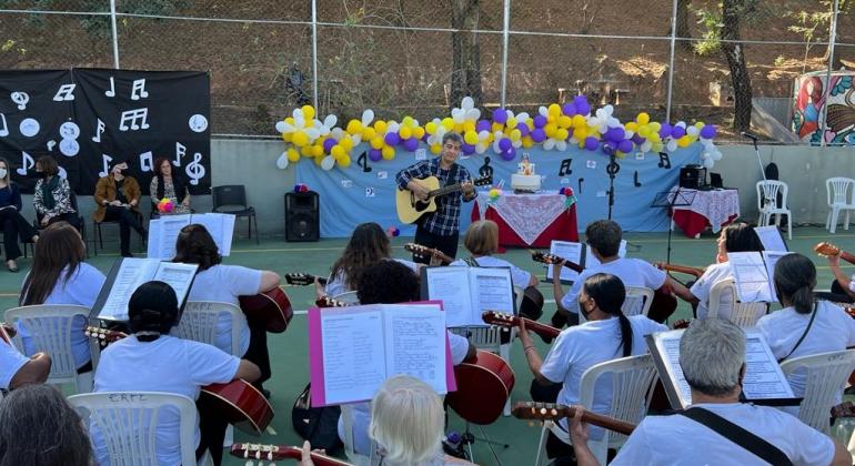 Coral Voz e Violão celebra 9 anos de história no Centro de Referência da Pessoa Idosa Coral Voz e Violão celebra 9 anos de história no Centro de Referência da Pessoa Idosa