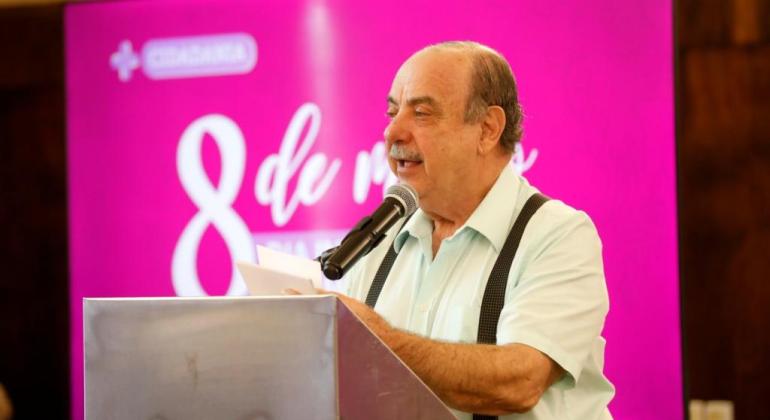Prefeito anuncia medidas para defesa e promoção dos direitos das mulheres Prefeito anuncia medidas para defesa e promoção dos direitos das mulheres