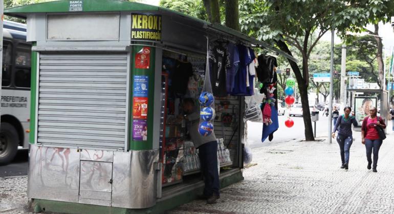 PBH publica lei que autoriza venda de cervejas em bancas de jornais