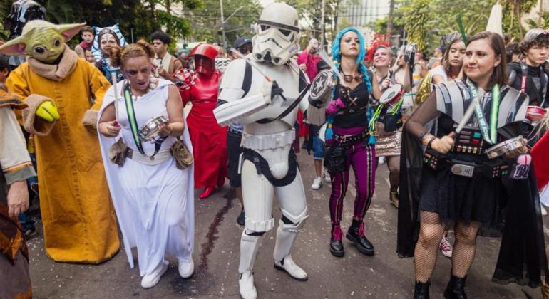 Blocos se apresentam no último fim de semana de carnaval Blocos se apresentam no último fim de semana de carnaval