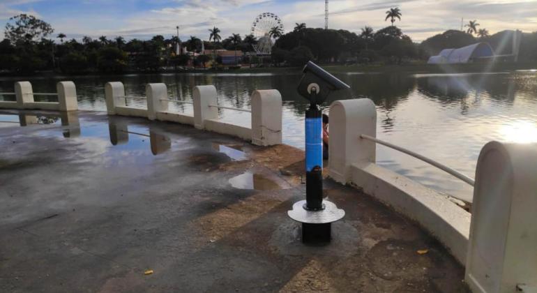Lunetas para observação da paisagem urbana são instaladas em Belo Horizonte Luneta instalada na Orla da Lagoa da Pampulha